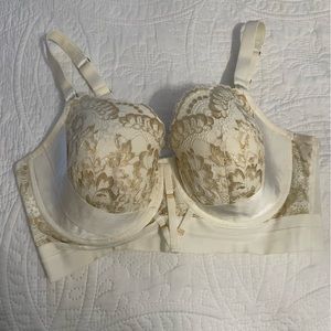 Beautiful cream & gold bra.